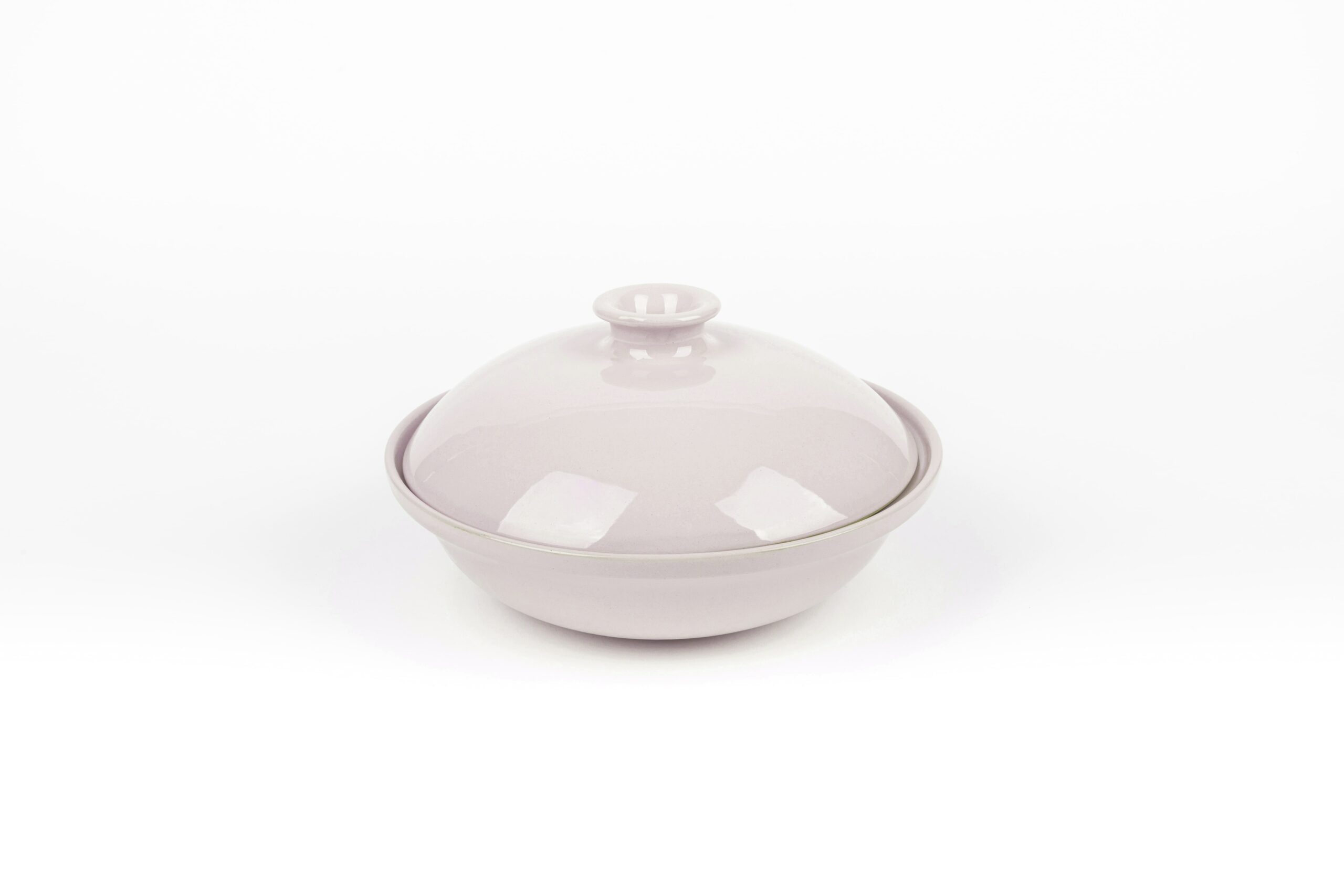 Tajine en céramique simple de couleur unie