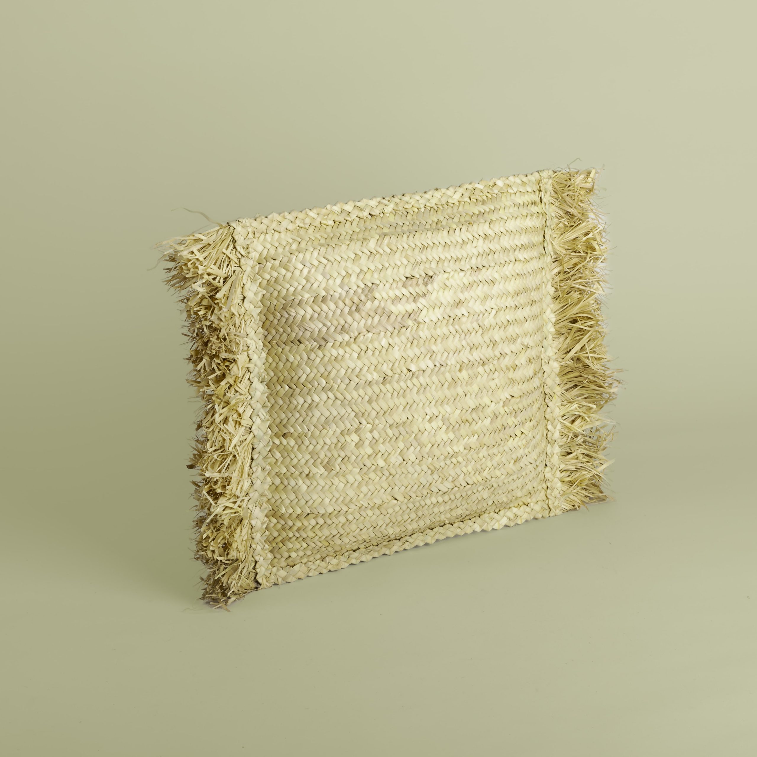 Coussinet en paille avec franges